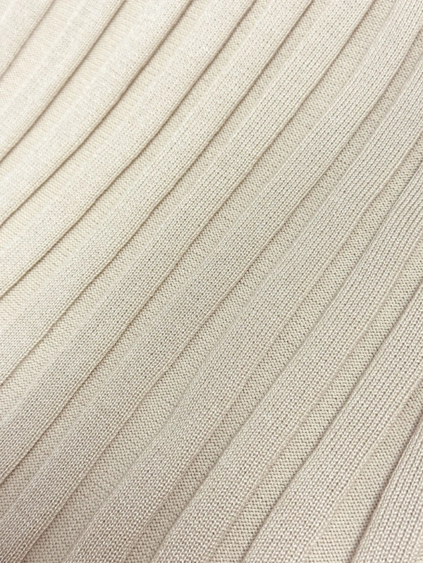 ribbed knit v-neck long sleeve maxi dress